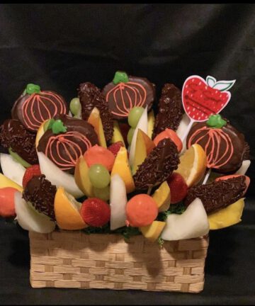 Large fruit basket